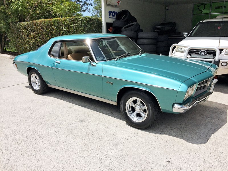 holden hq 875716 003