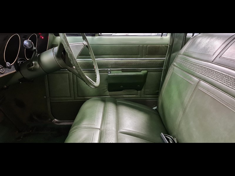 holden kingswood 875494 023