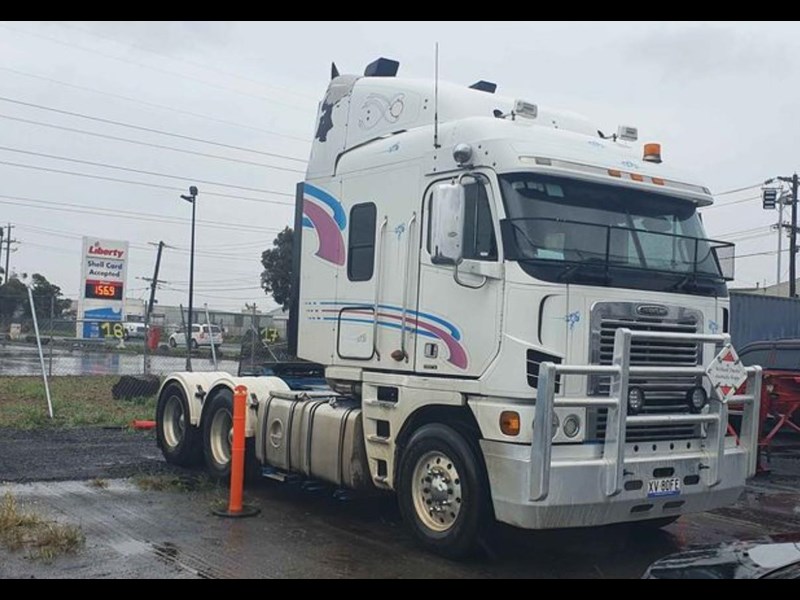 freightliner argosy 876197 001