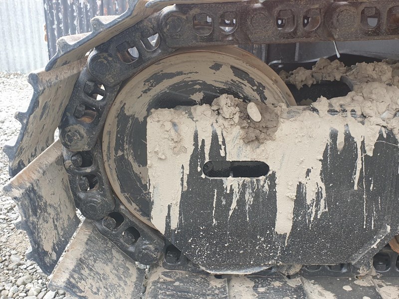 hitachi zx135 824562 017
