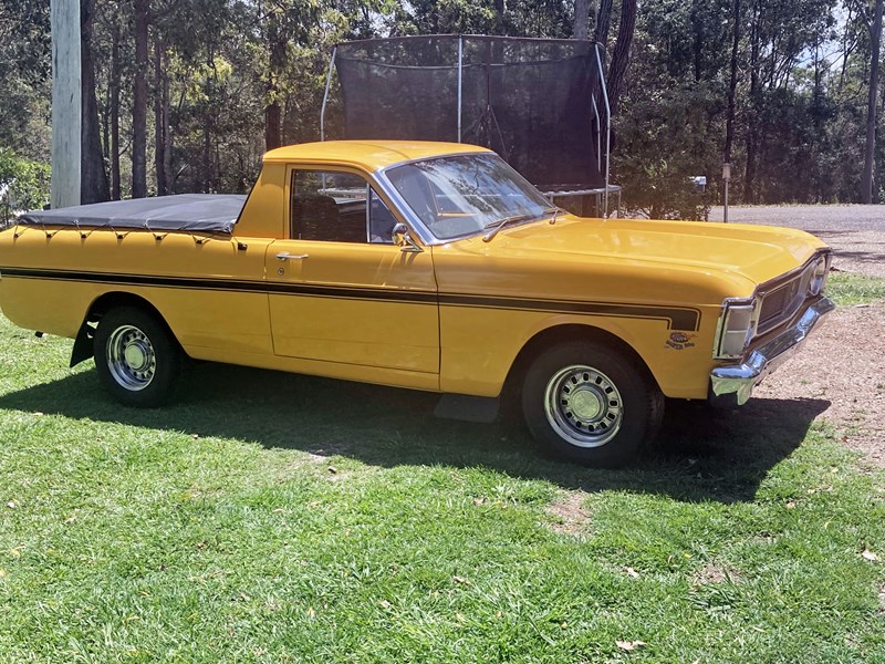 ford falcon 876856 001