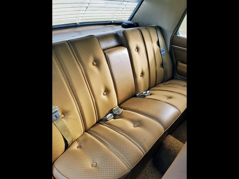 holden premier 876860 015