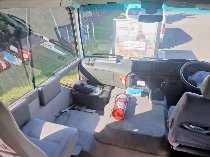 toyota coaster 877135 023