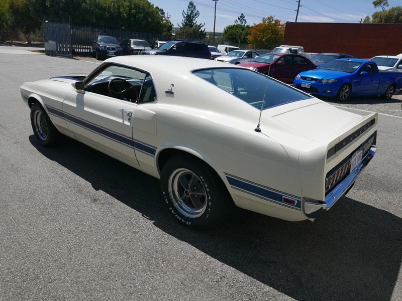 ford mustang 854423 005