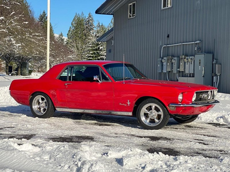ford mustang 877330 027