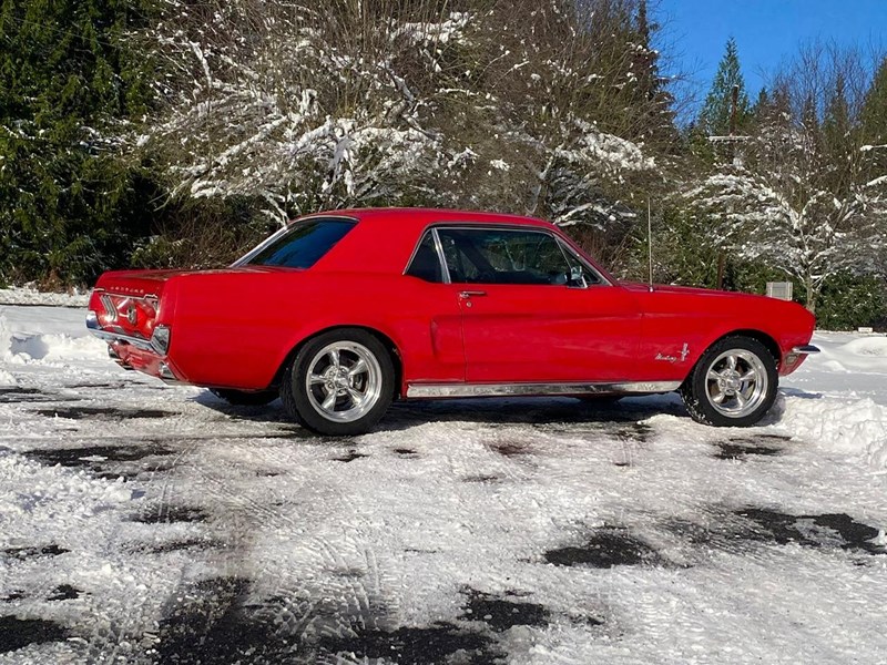ford mustang 877330 035