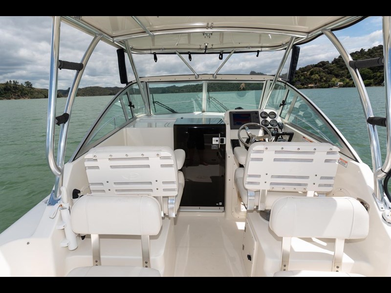 pursuit 2570 offshore 877590 015