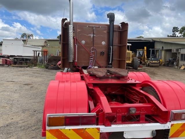 freightliner fl112 877602 009