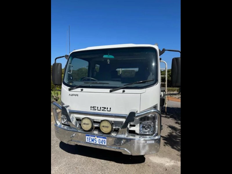 isuzu npr300 877710 007