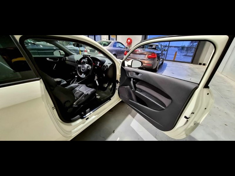 audi a1 877911 035
