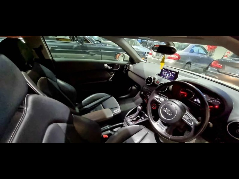 audi a1 877911 043