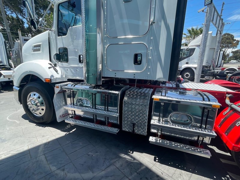 kenworth t409 873065 027