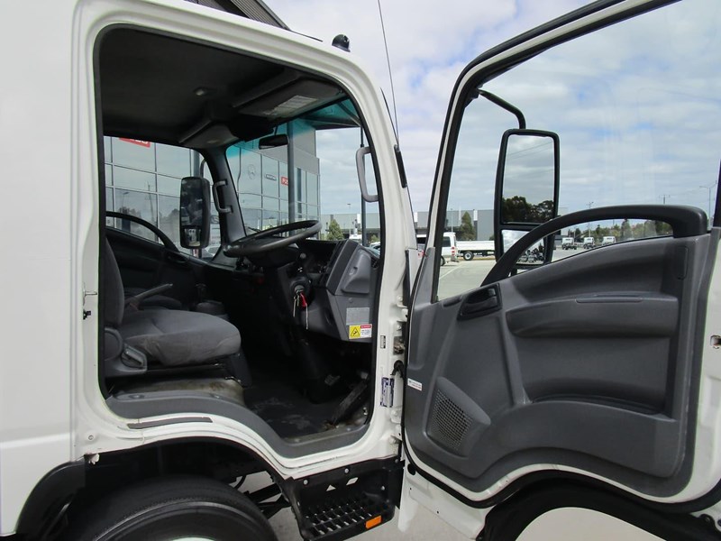 isuzu n series 869538 025