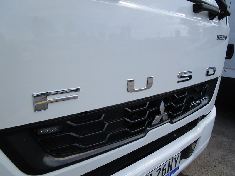 fuso fighter 868489 057