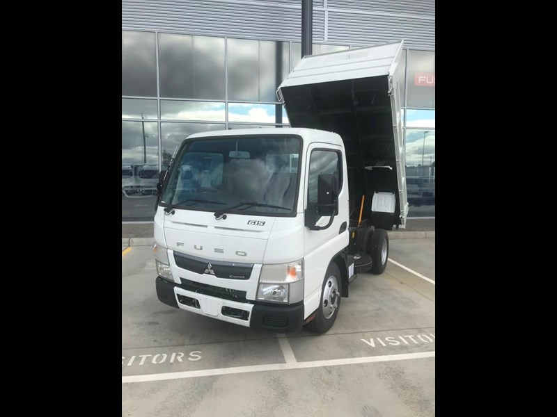 fuso canter 857586 041