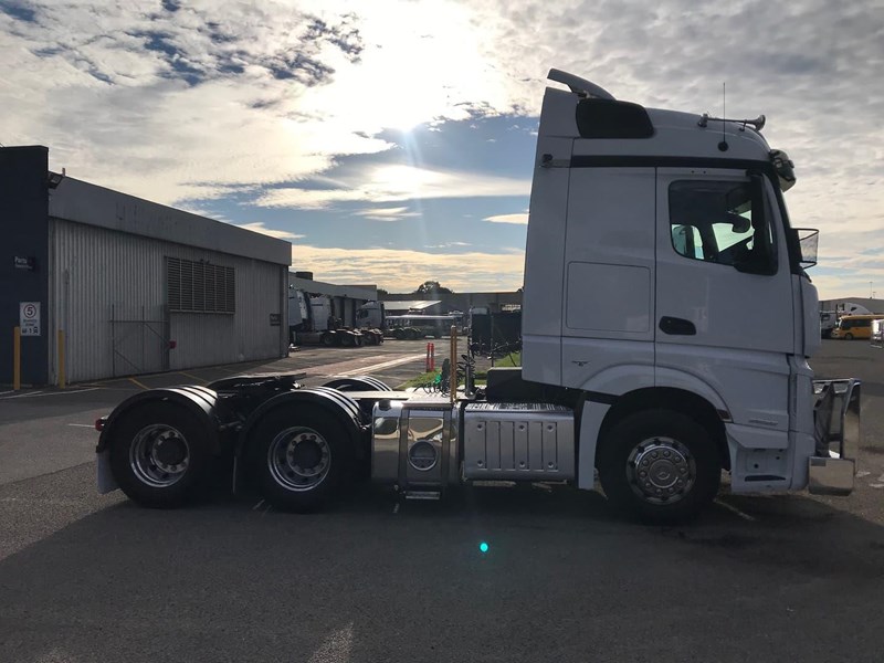mercedes-benz actros 877050 007