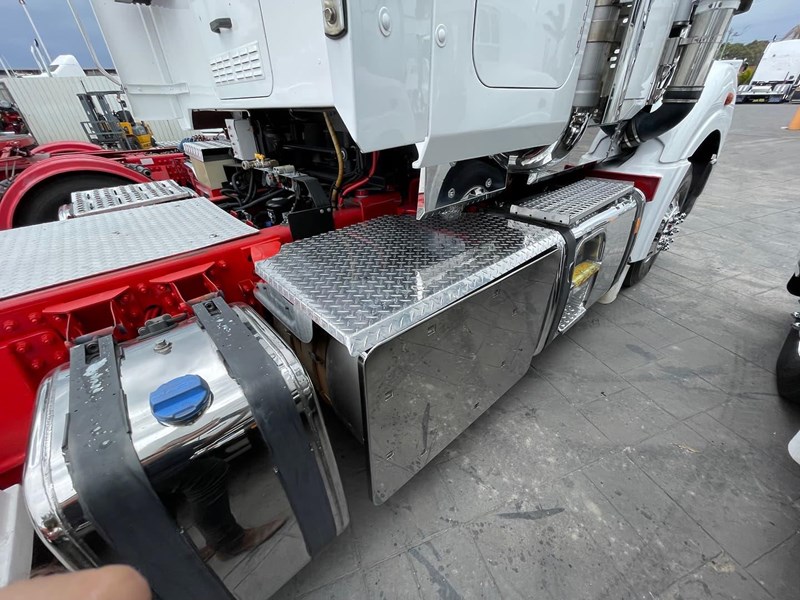 mack super-liner 872725 043