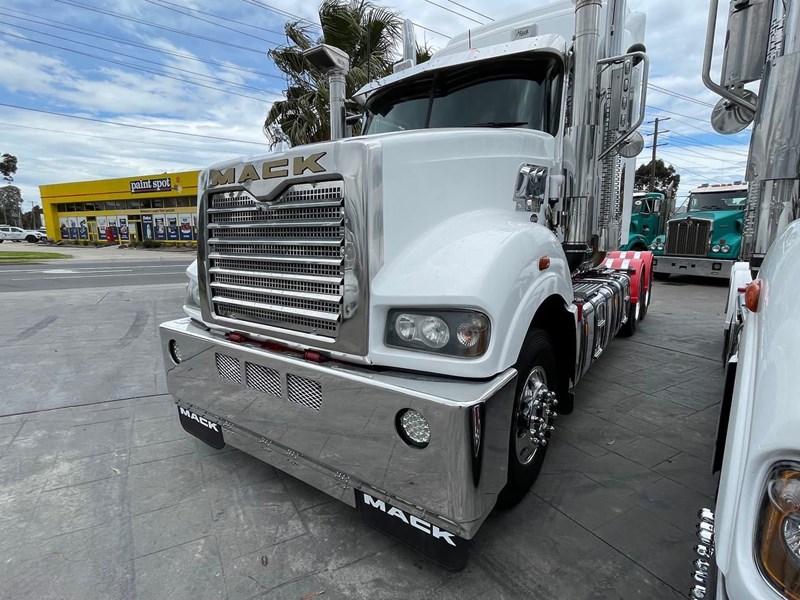 mack super-liner 872725 021