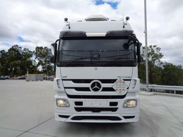 mercedes-benz actros 876935 015