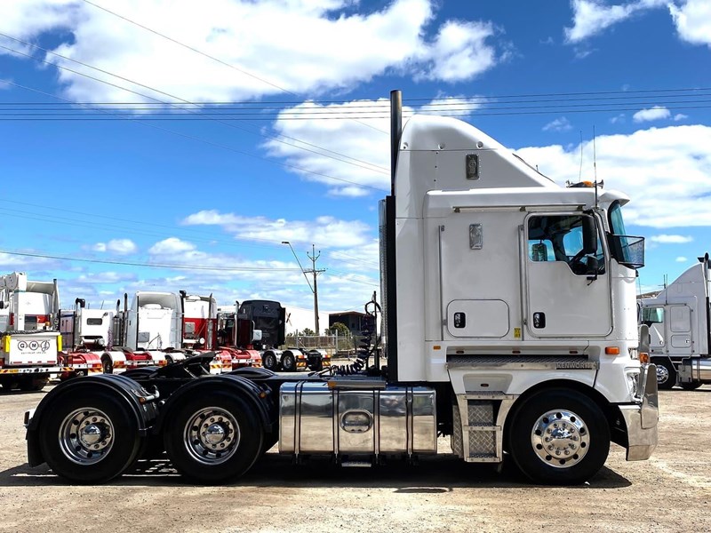 kenworth k200 875382 015