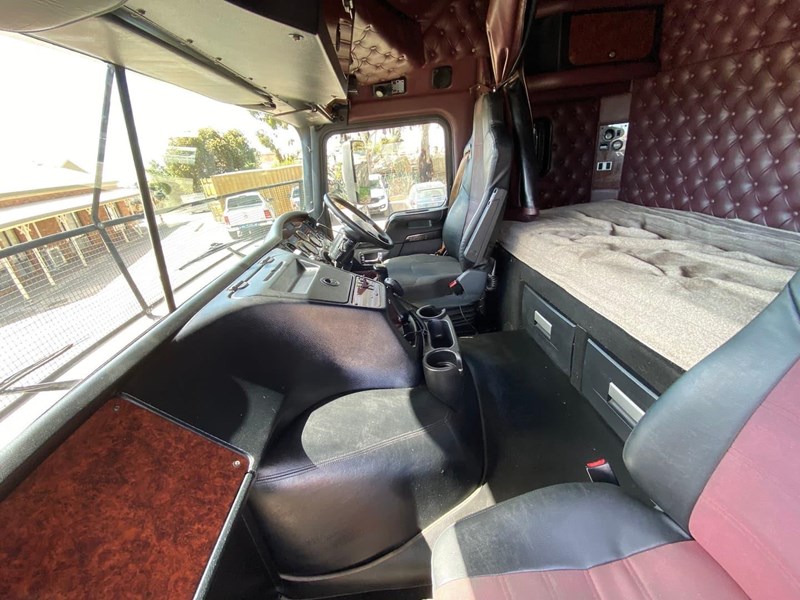 kenworth k200 875382 065