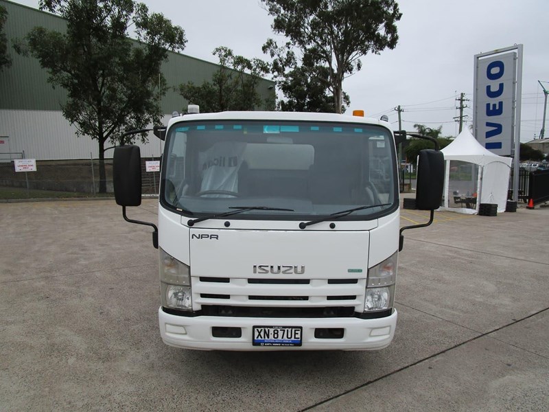 isuzu n series 868479 003