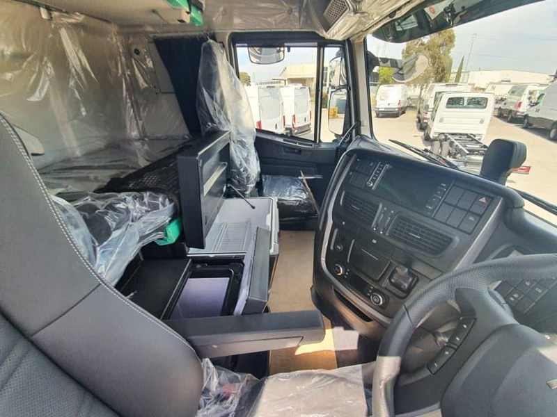 iveco stralis x-way 864708 023
