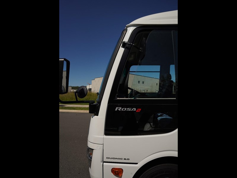 fuso bus 879173 095