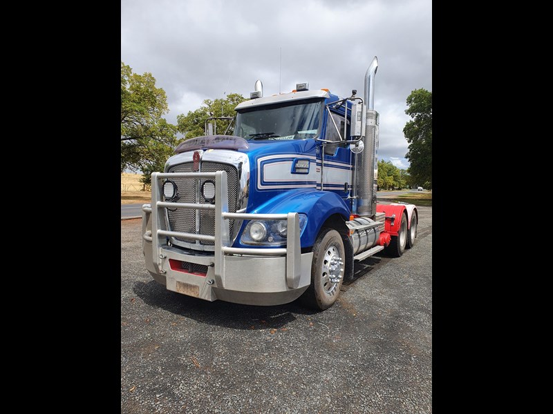 kenworth t409 879305 001