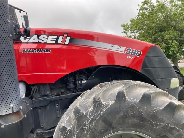 case ih magnum 380 cvt 1/2 track 879324 011