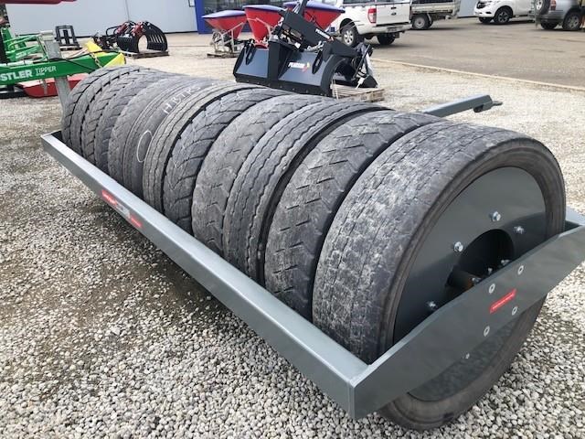 landquip 3m rubber tyre roller 855299 005