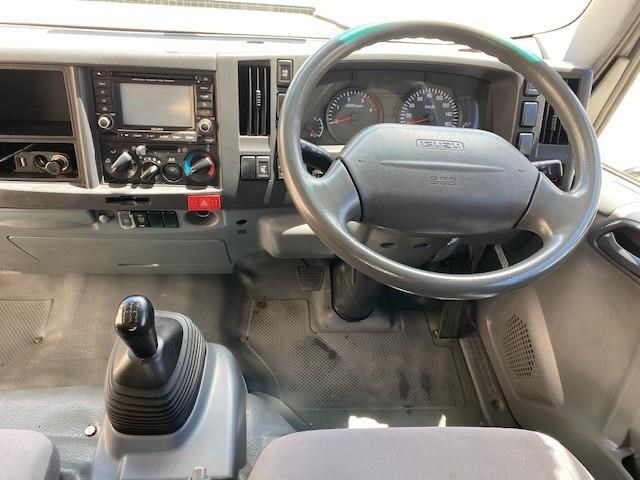 isuzu npr200s 880758 027