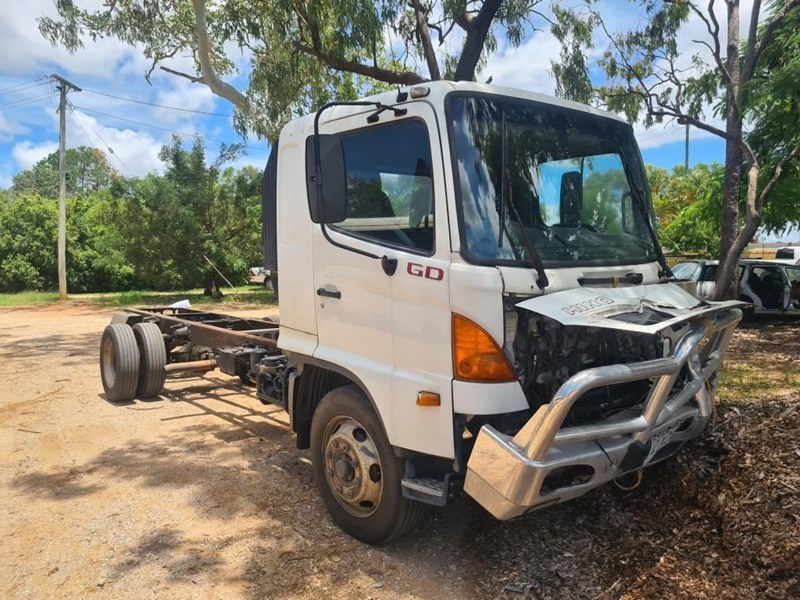 hino gd ranger 7 882012 001