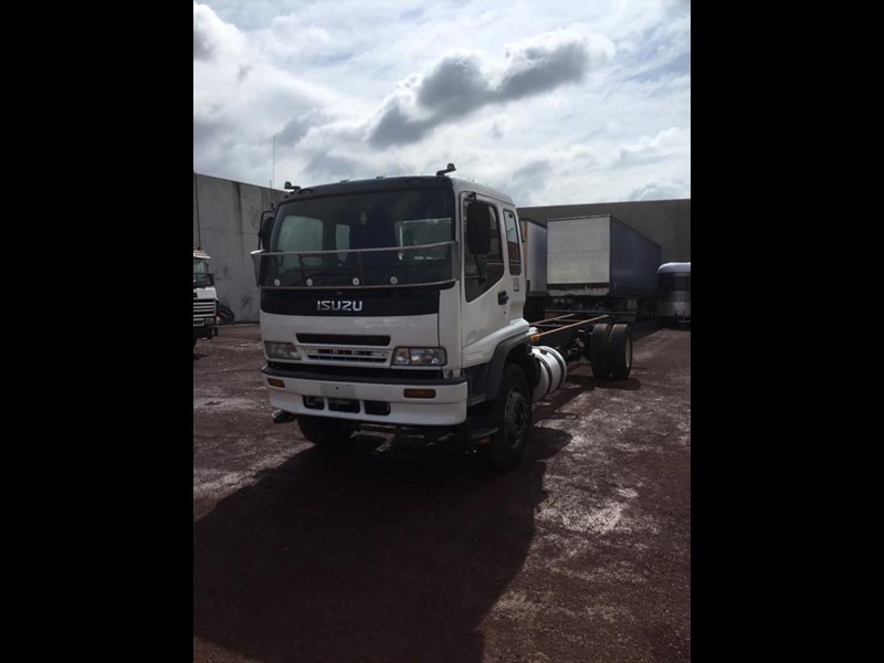 isuzu fvr165-300 879189 013