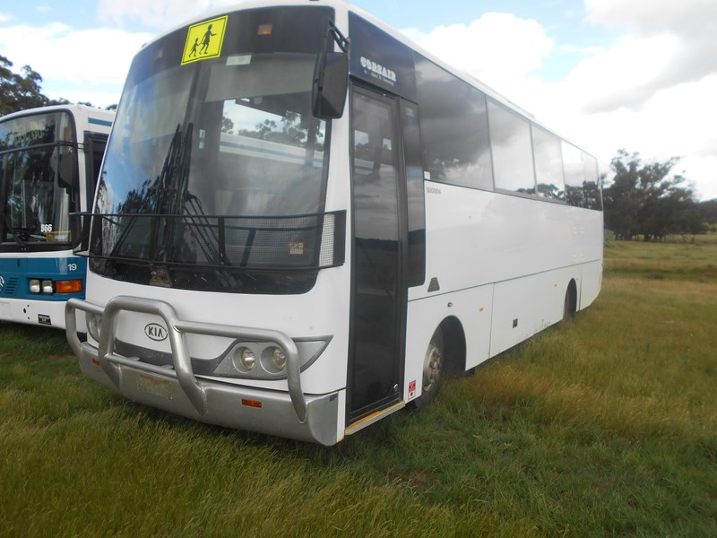 kia cosmos 886296 003