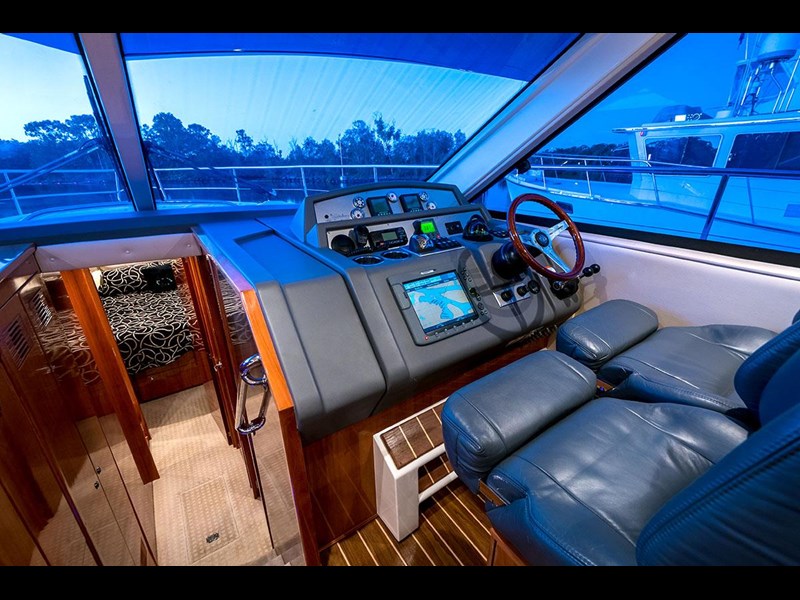 riviera 4400 sport yacht 836162 005
