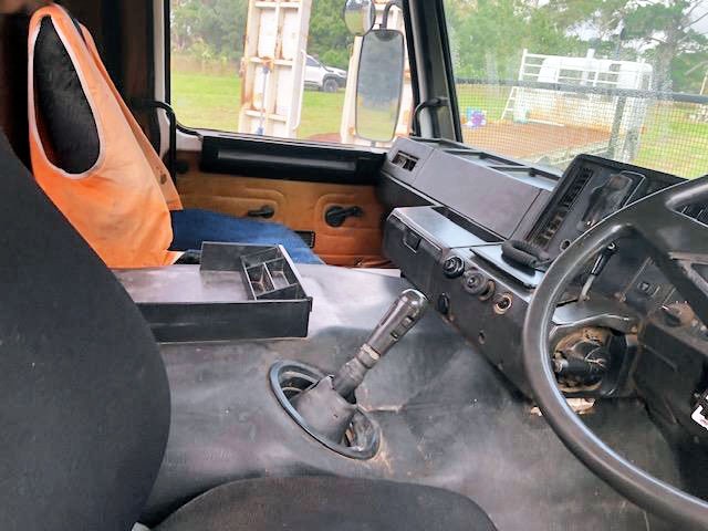 scania 112h 888319 011
