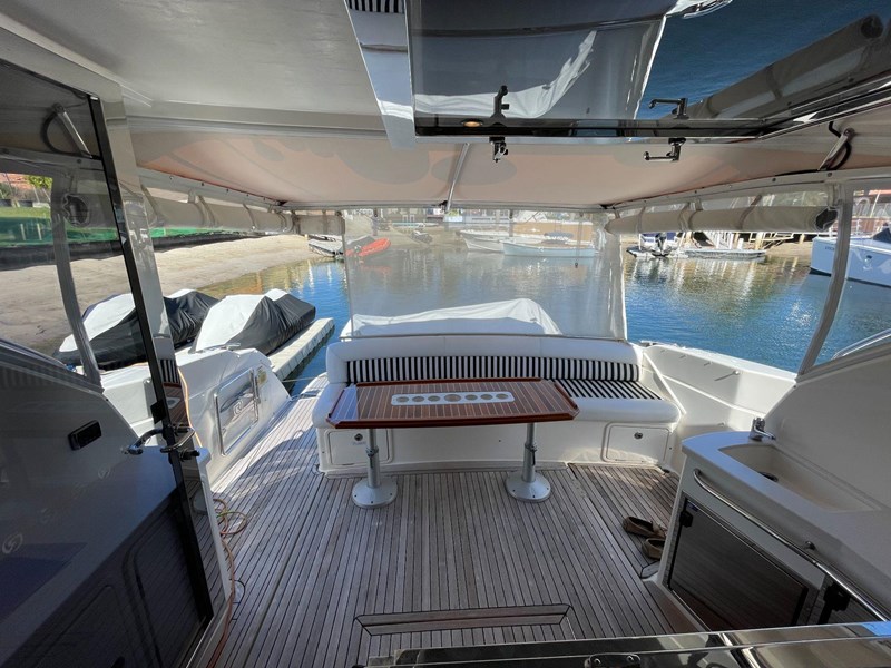 riviera 4400 sport yacht 836162 049