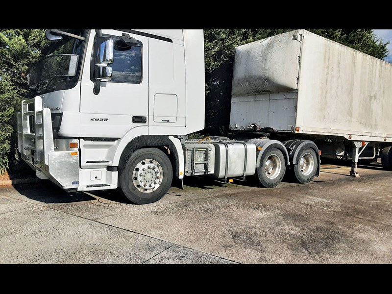 mercedes-benz actros 2655 888922 001