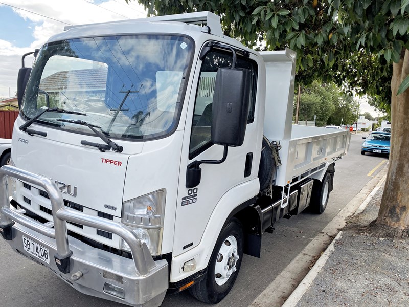 isuzu f series frr500 889302 001