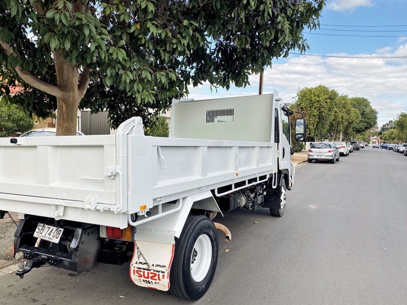 isuzu f series frr500 889302 005