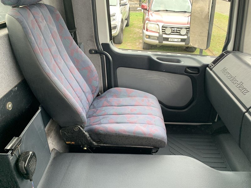 mercedes-benz 2640 889537 037