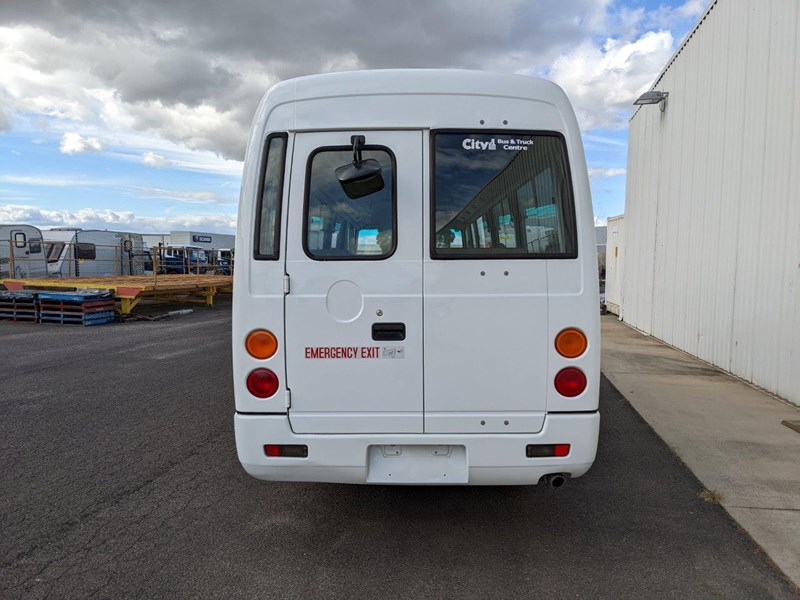 mitsubishi 25 seater bus 882679 009