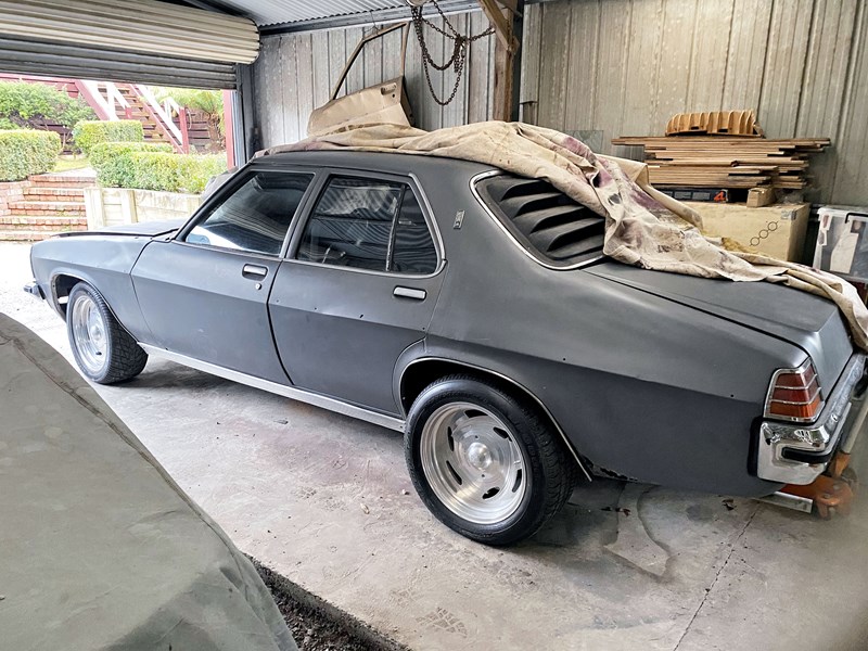 holden premier 886255 001