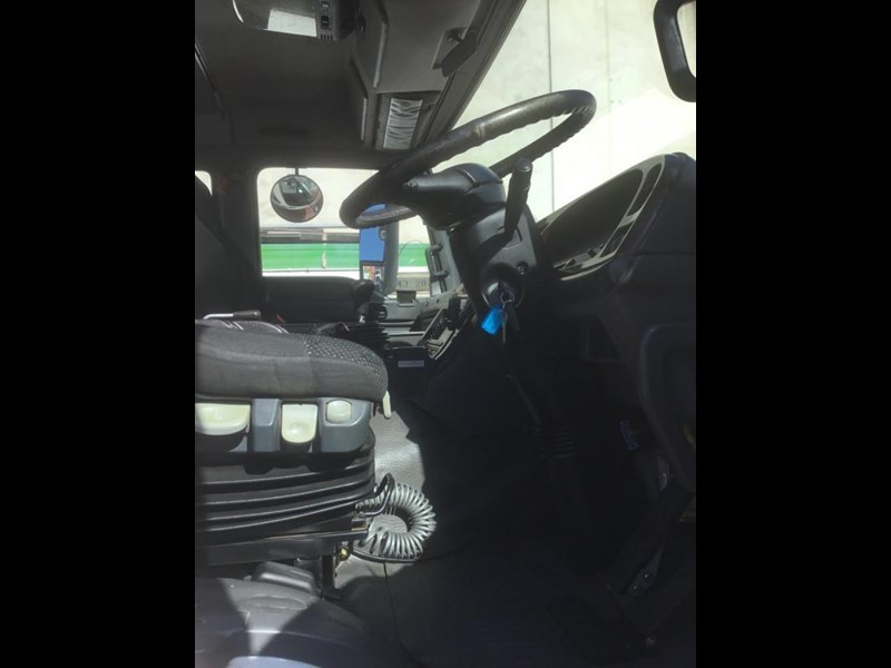 isuzu giga cxy 889871 017