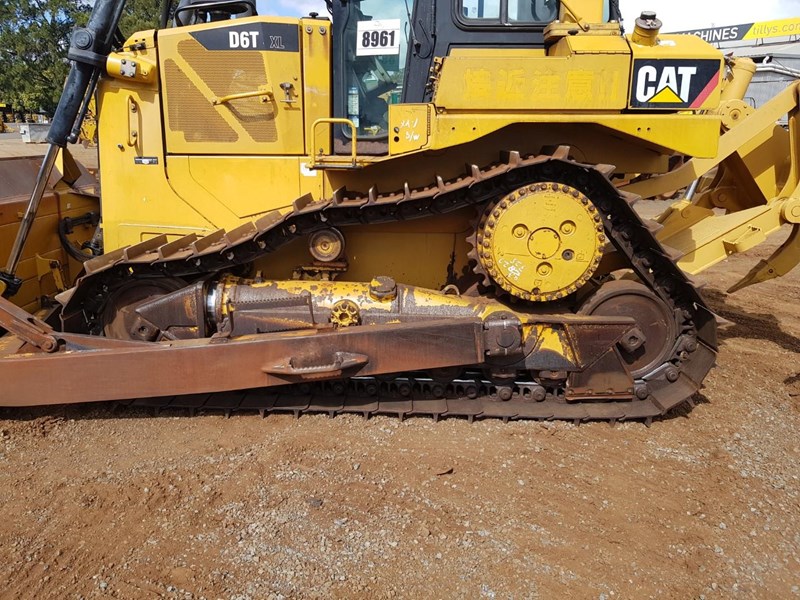 caterpillar d6t xl 888160 043