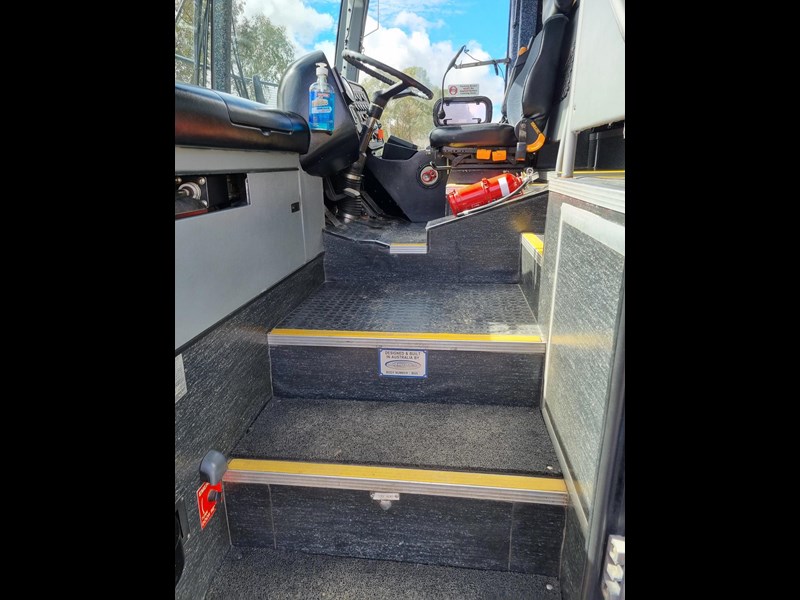 motor coach australia classic 3 890742 013