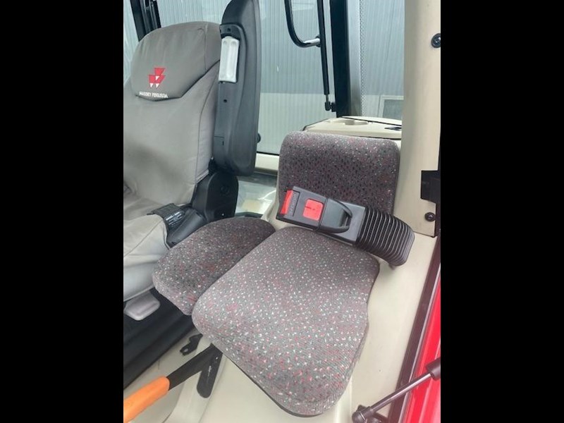 massey ferguson 7615 889468 049