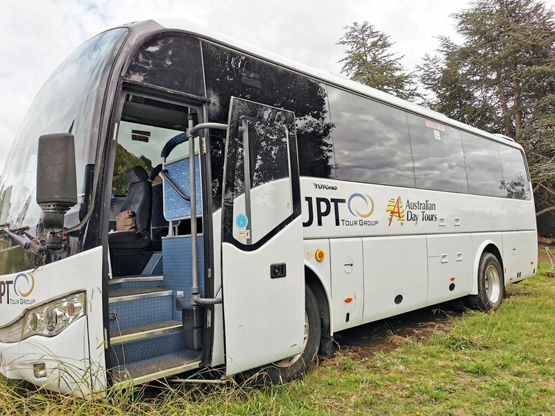 yutong zk6930h 39 seater coach 891060 001