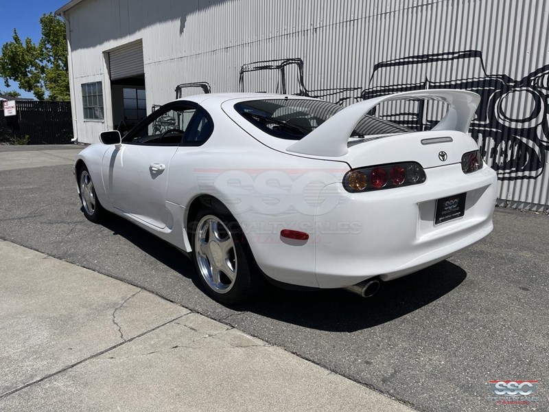 toyota supra 891375 009